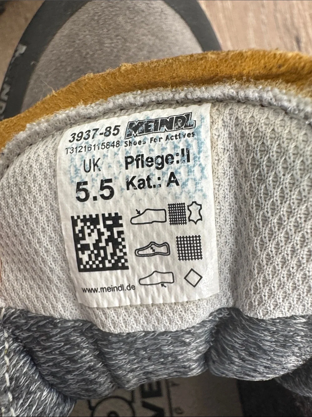 Meindl Women's Gray Suede Athletic Shoes with Yellow Accents
